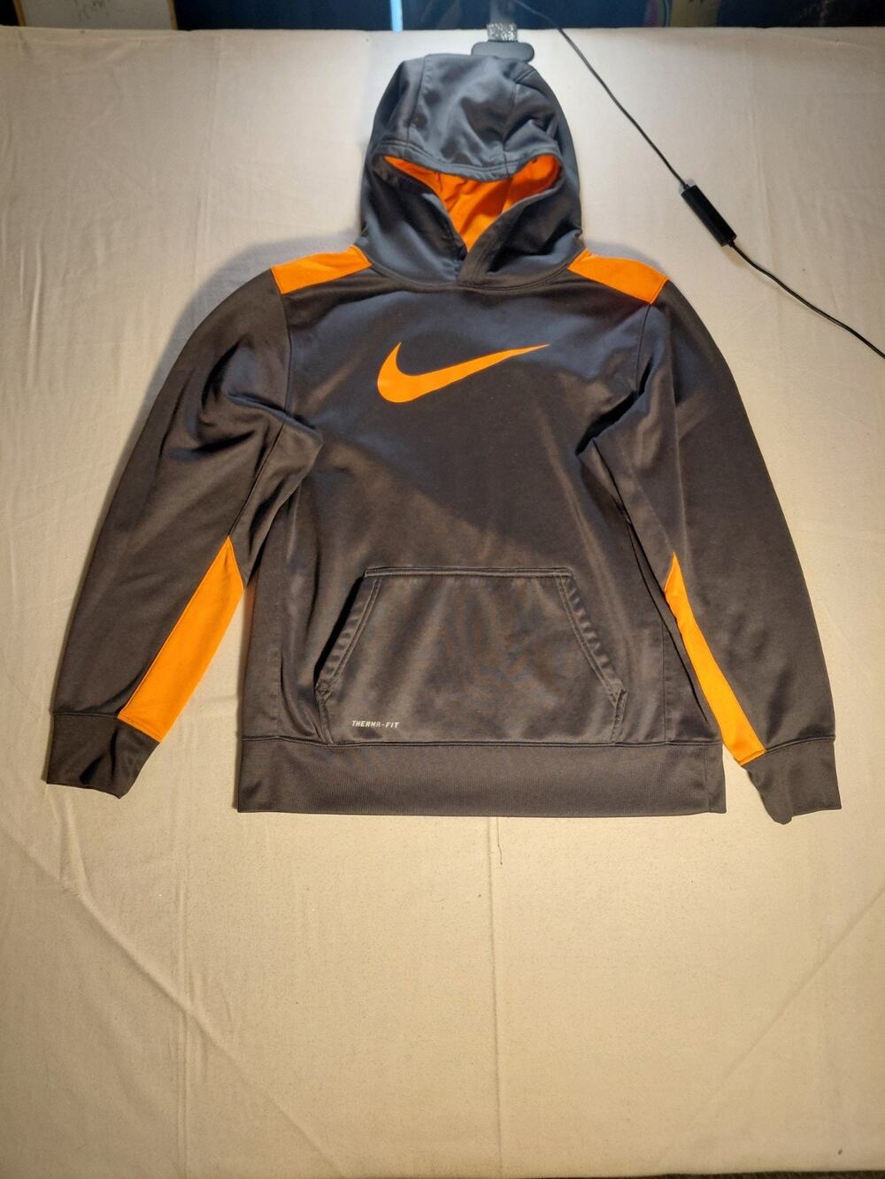 Nike Dri-Fit Hoodie Boys XL Black Swoosh Graphic Pockets Pullover